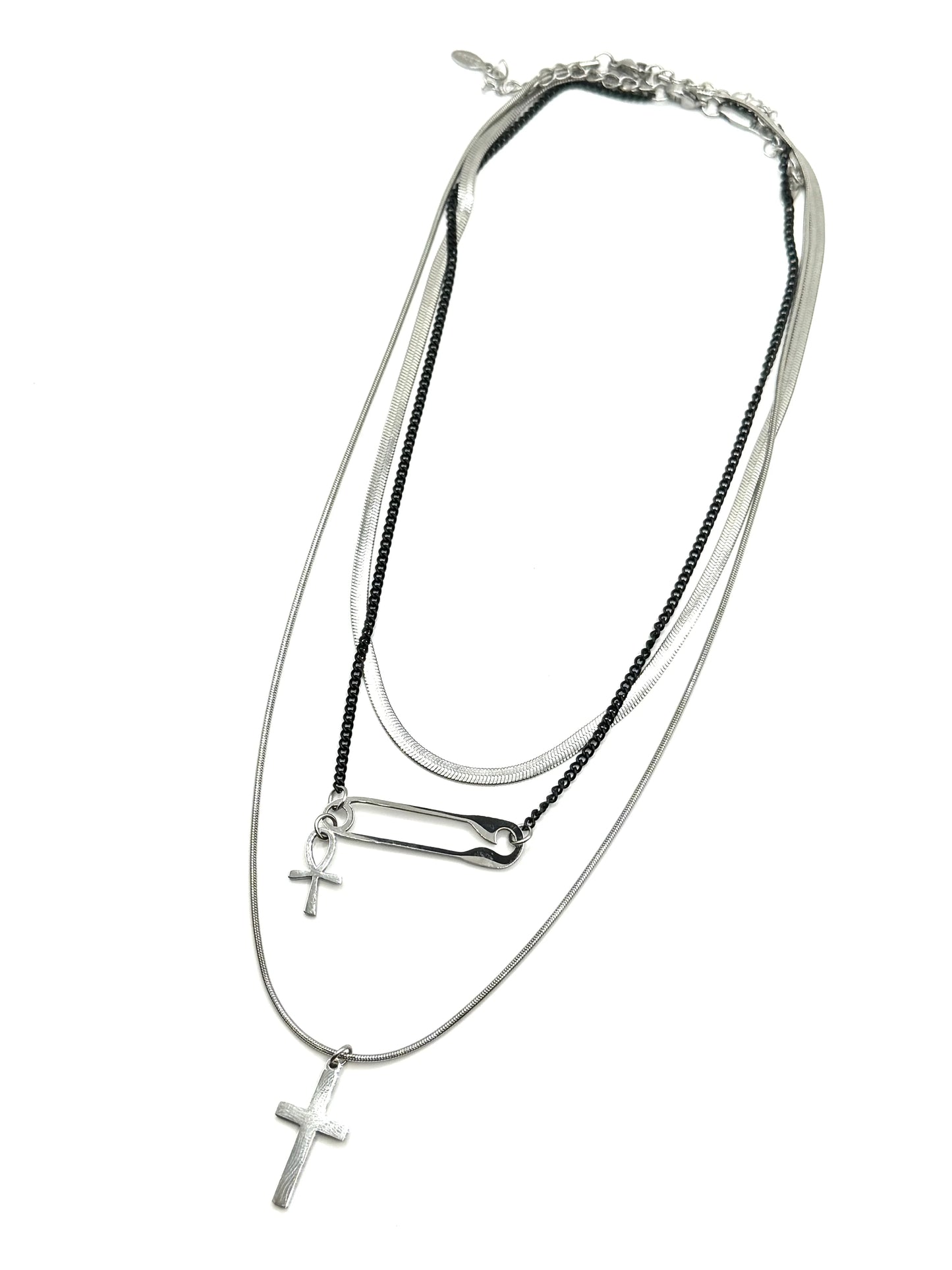Lant triplu cu pandantiv cruce si ac - Blingz