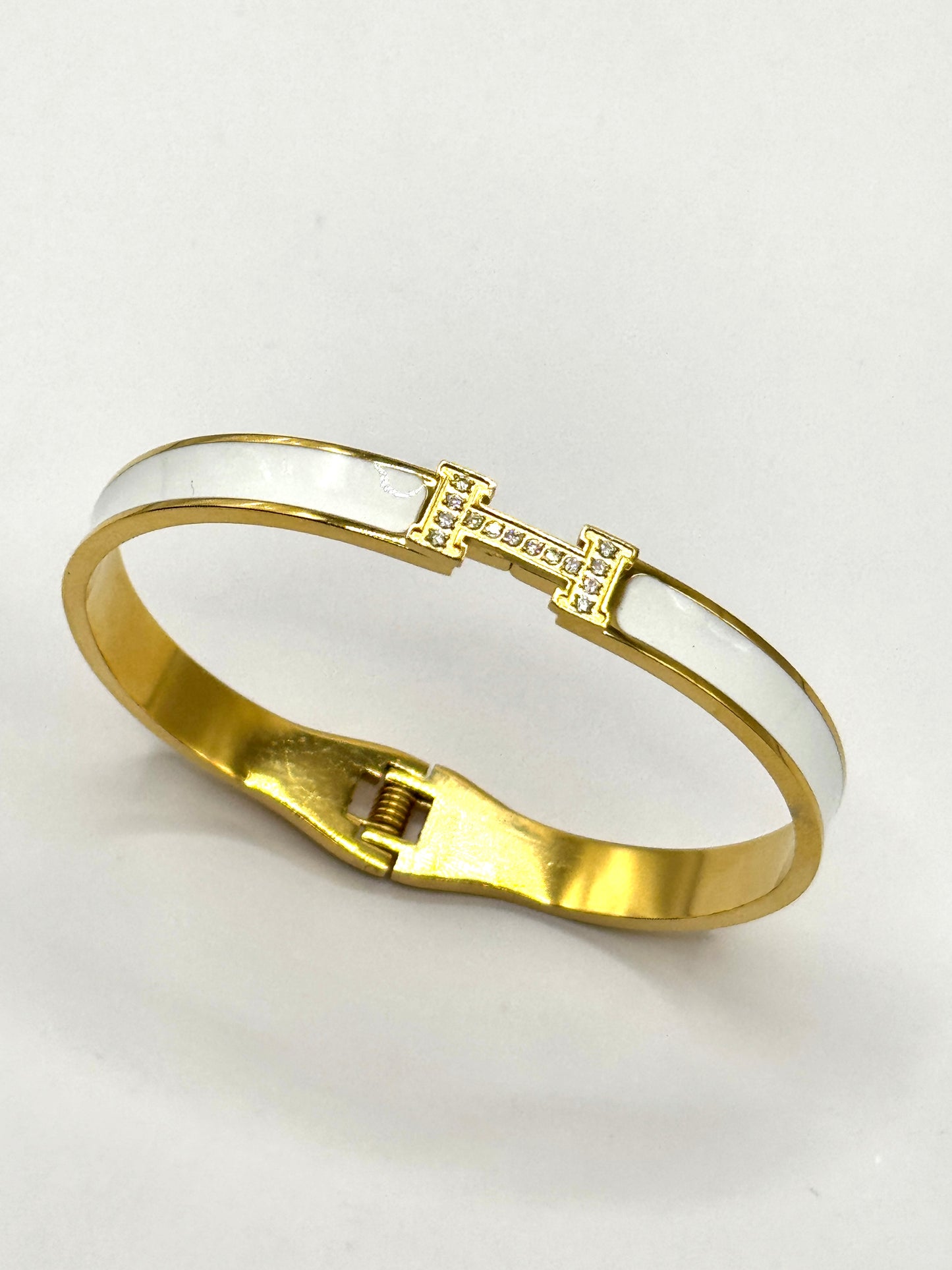 Bratara Clic H - placata cu aur 18k